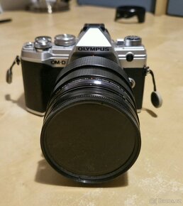 Olympus OM-D E-M5 III - 4