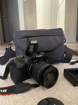 Canon EOS 2000D - 4
