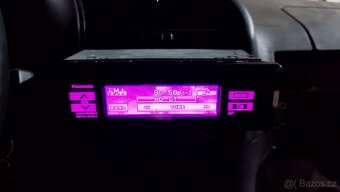 Prodám autoradia Panasonic CQ-HX2083N - 4