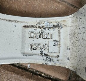 JEDEN kus Original Alu kolo R 17" 5x112 - 4