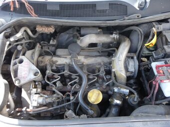 Renault Megane 1,9 tci F9Q B 8 - 4