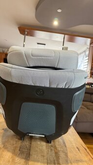 Autosedačka Maxi Cosi Pearl 360 - 4