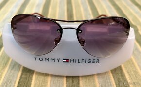 Dámské sluneční brýle Dolce&Gabbana a Tommy Hilfiger - 4