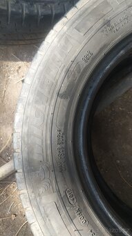 215/70/15 C Michelin - 4