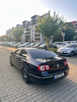 Volkswagen Passat B6 2.0tdi MAX VÝBAVA - 4