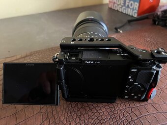 SONY zv-e10 - 4