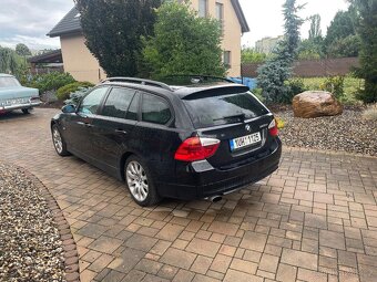 BMW e91 320d 2008 - 4