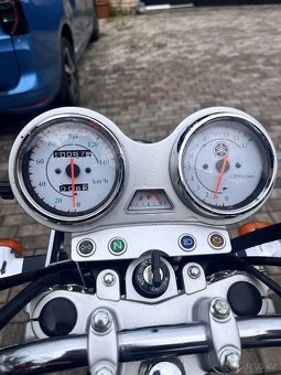 Yamaha YBR custom 125 - 4