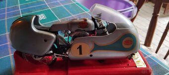 Model 1:9 závodní motorka 1957 Protar Mondial - 4