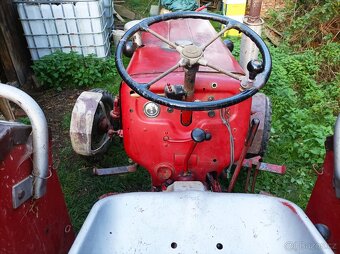 Prodám traktor Mc Cormic D 324 Standard - 4