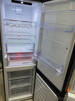 Zánovní lednice Beko RCNE366E70ZXBRN - 4