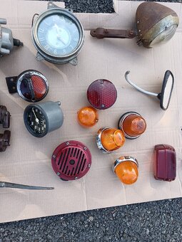 Díly Jawa ČZ Tatra Praga Škoda Aero - 4