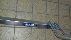 Stojan pro 5x kolo - na zeď, nový - 4