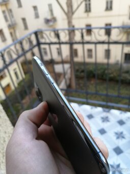 iPhone 11 PRO PERFEKTNÍ STAV JAKO NOVÝ - 4