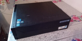 Stolní počítač Lenovo ThinkCentre M82 - 4