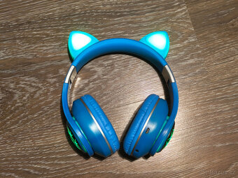 Oxe Bluetooth dětská sluchátka s ouškama - svíticí - 4