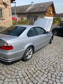 BMW e46 coupe 323i - 4