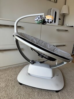 4MOMS Lehátko mamaRoo 5.0 - 4