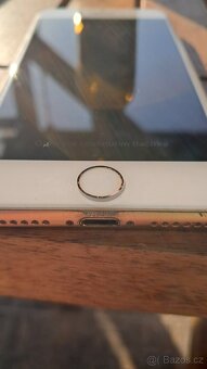 IPhone 8 zlatý 256GB perfektní stav, stále na prodej - 4