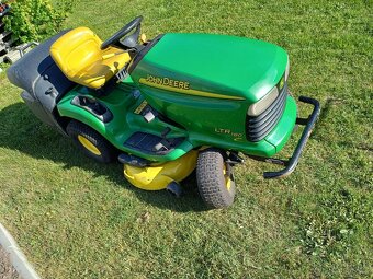Sekaci zahradní traktor John Deere LTR 180 - 4