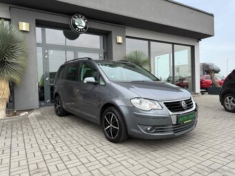 Volkswagen Touran 1,4 TSI 103kW DSG TREND TOP STAV - 4