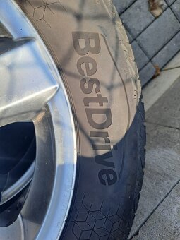 ALU KOLA DEZENT 7jX16h2 et15 + LETNÍ PNEU 215/55r16 - 4