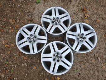 Sada originálních Alu disků VW LONG BEACH –7Jx17“ - 4