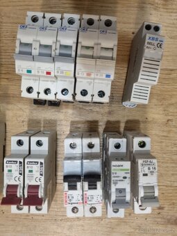 Jističe/chrániče mix - 4