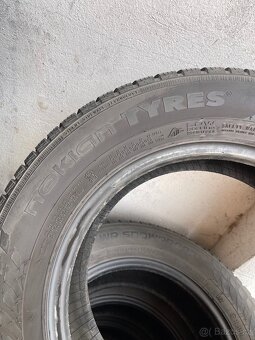 Zimní pneum 195/65/15 Nokian WR Snowproof - 4