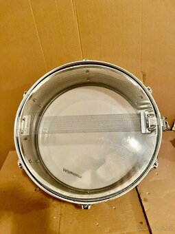 Buben na fandění. - 4