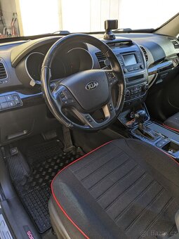 KIA Sorento 2,2 CRDi 4x4 145 kw - 4