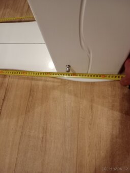 Koupelnová skříňka - 4