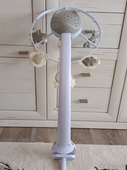 Kolotoč nad postýlku - 4