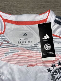 Dres Bayern Mnichov - bílý - M - 4