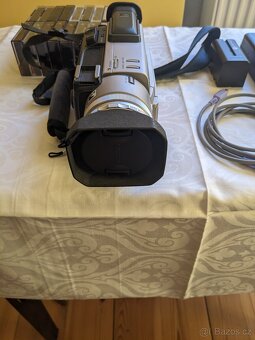 Sony DCR-TRV900E - 4