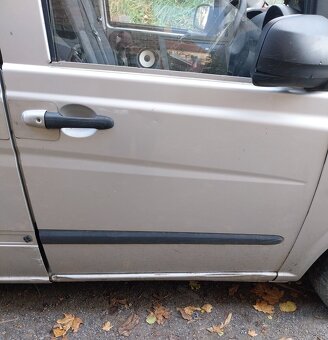 Mercedes Vito W639 2.2 CDI manuál - 4