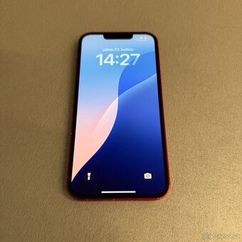iPhone 13 128GB červený, 100% baterie, 12 měsíců záruka - 4