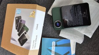 MagSafe Powerbanka s LCD displejem 22,5W - 4