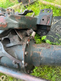 Přední hnaná náprava zetor 7245 na opravu - 4