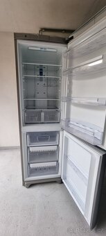 Lednice s mrazákem INDESIT - NO FROST, kombinovaná, - 4
