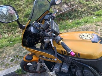 Yamaha FZS 600 Fazer - 4