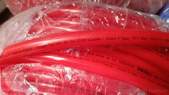 Prodám trubky pro podlahové topení, 5x cca 70m - 4