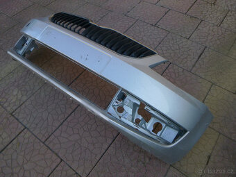 Škoda Octavia III originál přední nárazník 5E0807221 - 4
