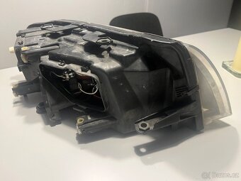 Superb 1 přední levé svetlo - 4