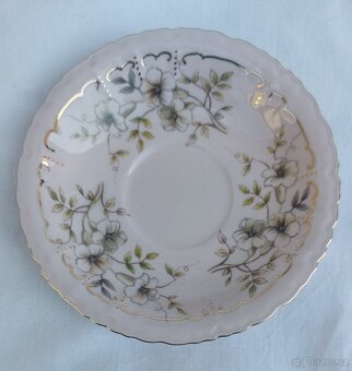 šálek s podšálkem, růžový porcelán z Chodova - 4