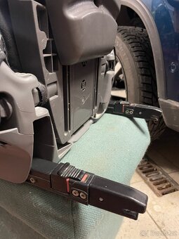 Dětská autosedačka 15-36 kg - 4