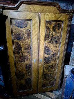 Starožitné skříně - 4