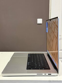 MacBook PRO 16” 2021 M1 PRO (32/512) - 4