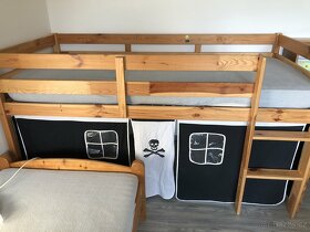 Dřevěná vyvýšená postel 200x90 - 4