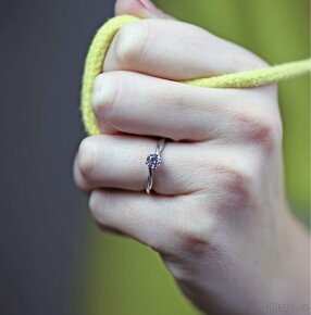 Zásnubní prsten brilas - 4